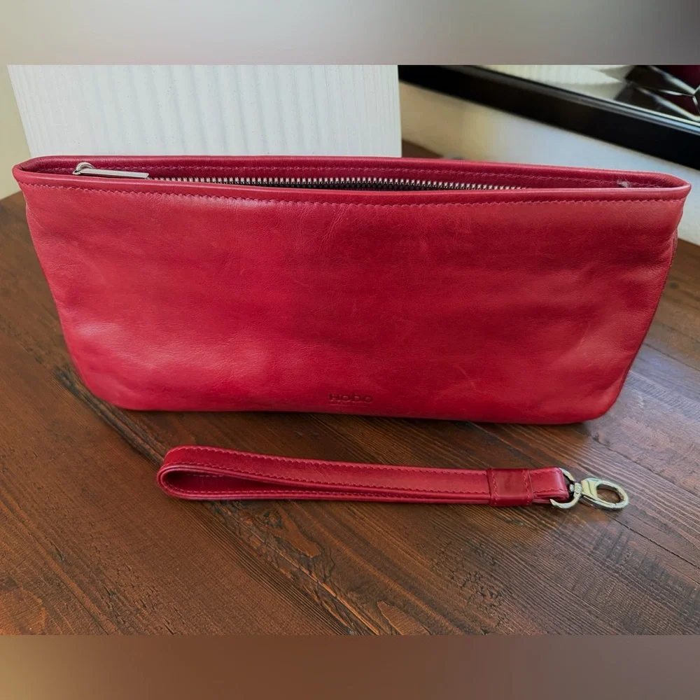 HOBO Berry Red Leather Zipper Envelope Clutch - Picture 5 of 9